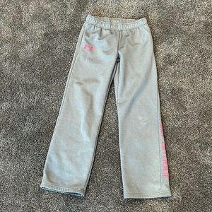 Gray under armour sweatpants size youth medium
